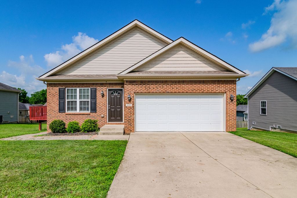 122 Nathan Hale Drive, Georgetown, KY 40324
