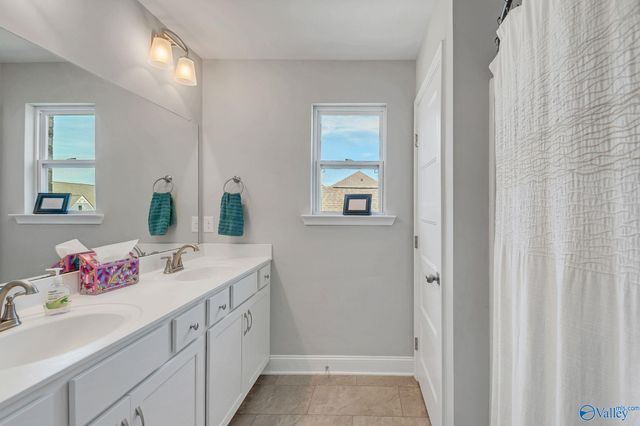 24578 Beacon Circle, Athens, AL 35613