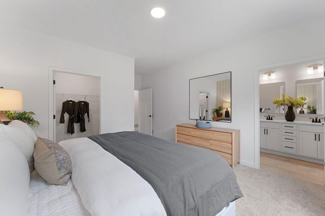 707 Vista Court, Hanover, MN 55341