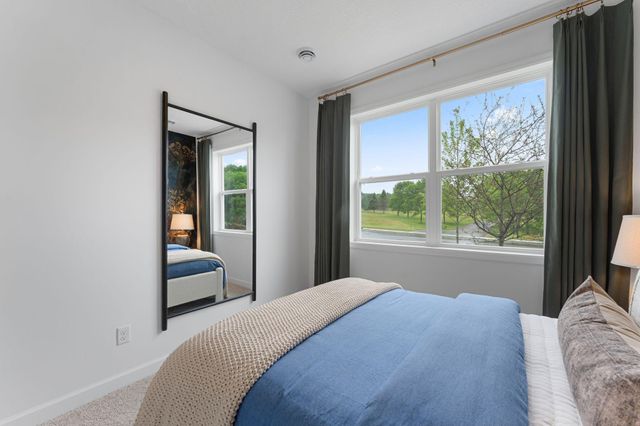 707 Vista Court, Hanover, MN 55341