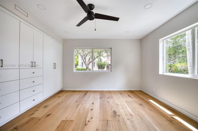 100 Edgewater Dr 142, Coral Gables, FL 33133