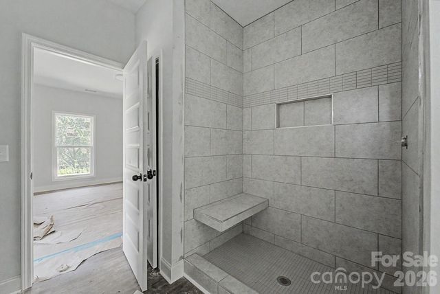 60 Charlotte Street, Franklin, NC 28734
