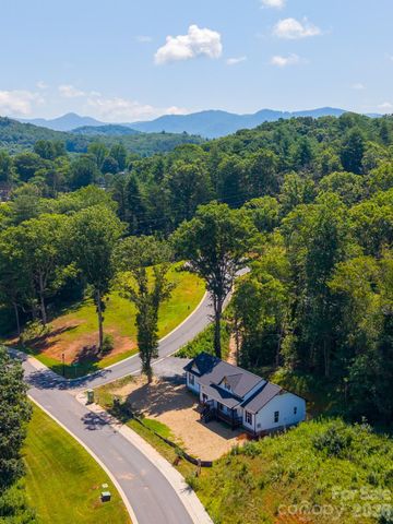60 Charlotte Street, Franklin, NC 28734