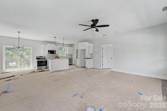60 Charlotte Street, Franklin, NC 28734