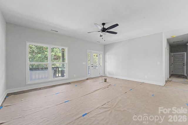 60 Charlotte Street, Franklin, NC 28734