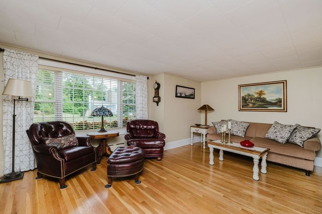 20 Gault Road, Wareham, MA 02576