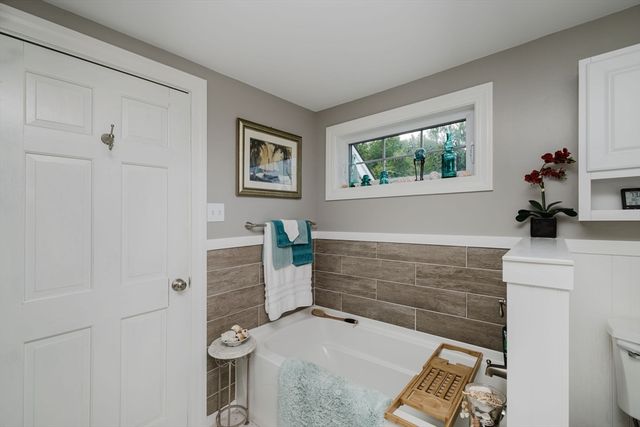 20 Gault Road, Wareham, MA 02576