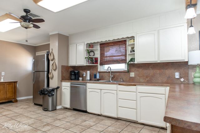 2638 University Avenue, San Angelo, TX 76904