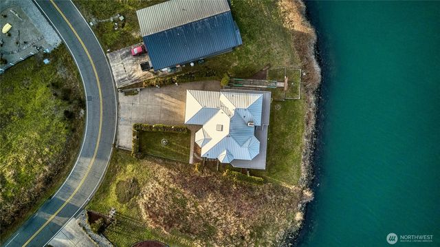 1648 Harbor Seal Drive, Point Roberts, WA 98281
