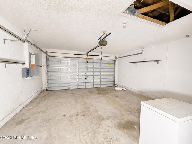 4017 CLEARBROOK COVE Road, Jacksonville, FL 32218