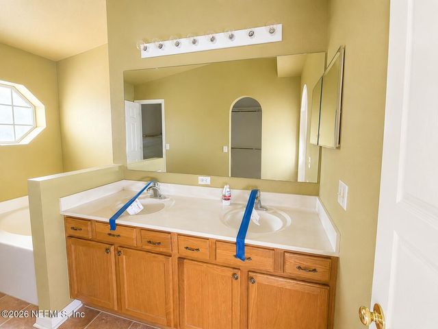 4017 CLEARBROOK COVE Road, Jacksonville, FL 32218