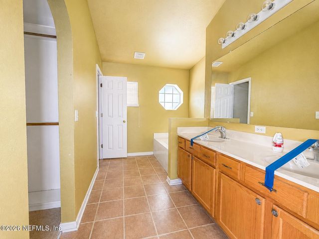 4017 CLEARBROOK COVE Road, Jacksonville, FL 32218