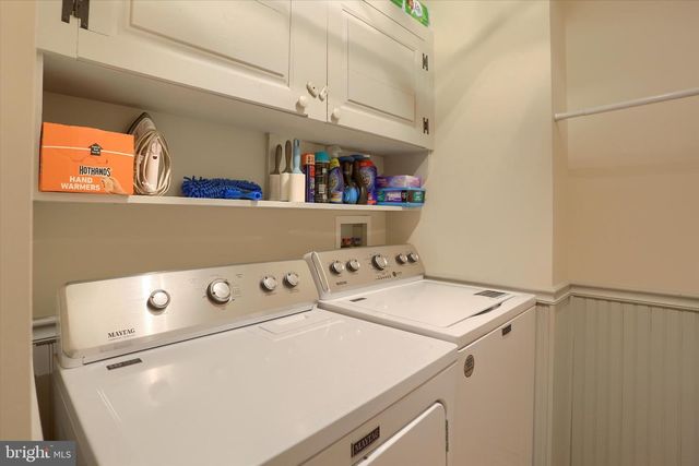 365 LYNNE DR, Mount Wolf, PA 17347