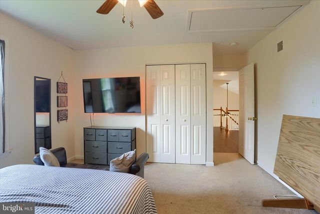 365 LYNNE DR, Mount Wolf, PA 17347