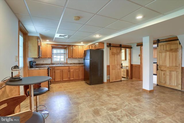 365 LYNNE DR, Mount Wolf, PA 17347
