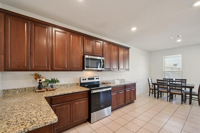 185 Katie Elder DR, Jarrell, TX 76588