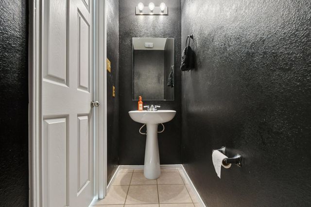 185 Katie Elder DR, Jarrell, TX 76588