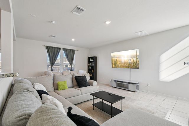 185 Katie Elder DR, Jarrell, TX 76588