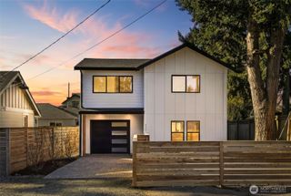 526 N 100th Street, Seattle, WA 98133