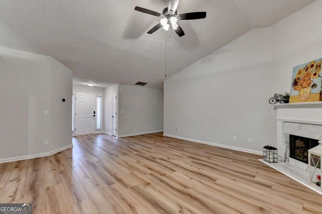 1581 Highland Bluff Court, Suwanee, GA 30024