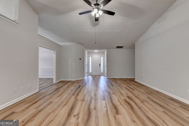 1581 Highland Bluff Court, Suwanee, GA 30024