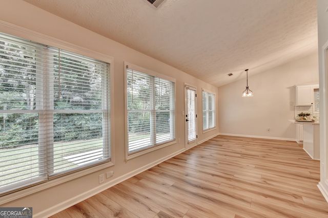1581 Highland Bluff Court, Suwanee, GA 30024