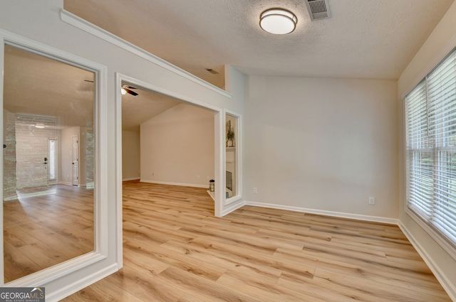 1581 Highland Bluff Court, Suwanee, GA 30024