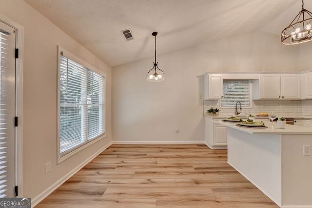1581 Highland Bluff Court, Suwanee, GA 30024