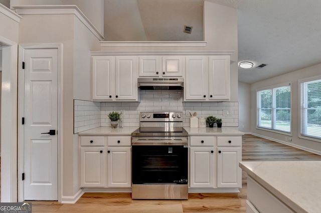 1581 Highland Bluff Court, Suwanee, GA 30024