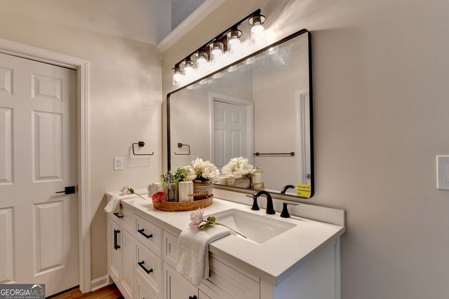 1581 Highland Bluff Court, Suwanee, GA 30024