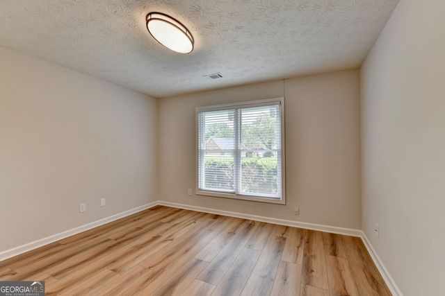1581 Highland Bluff Court, Suwanee, GA 30024