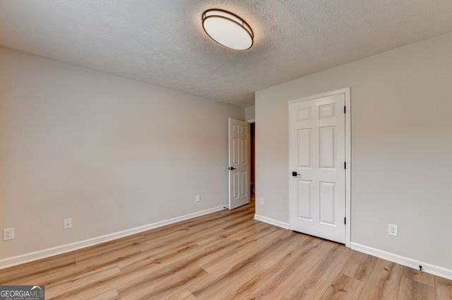 1581 Highland Bluff Court, Suwanee, GA 30024