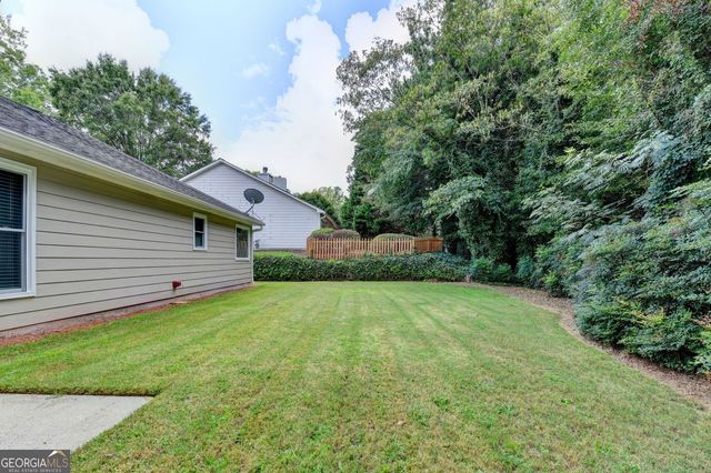1581 Highland Bluff Court, Suwanee, GA 30024