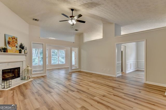 1581 Highland Bluff Court, Suwanee, GA 30024