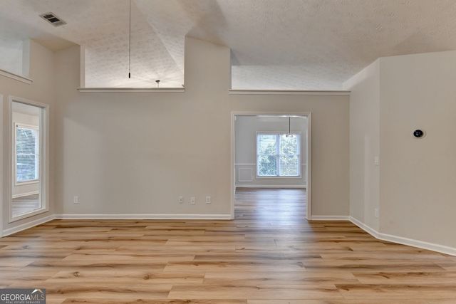 1581 Highland Bluff Court, Suwanee, GA 30024