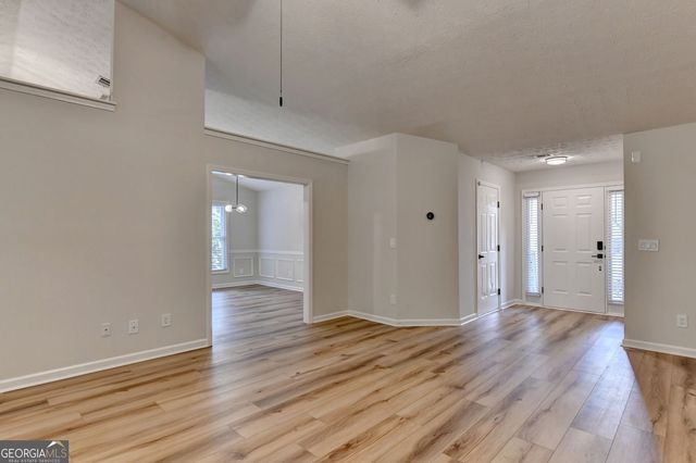 1581 Highland Bluff Court, Suwanee, GA 30024