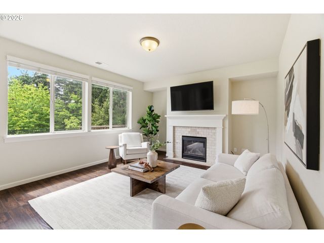 8702 Sw VALE Ct, Wilsonville, OR 97070