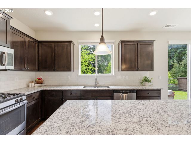 8702 Sw VALE Ct, Wilsonville, OR 97070