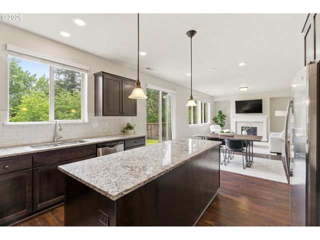 8702 Sw VALE Ct, Wilsonville, OR 97070