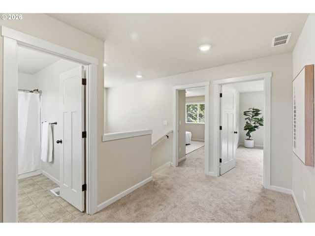 8702 Sw VALE Ct, Wilsonville, OR 97070