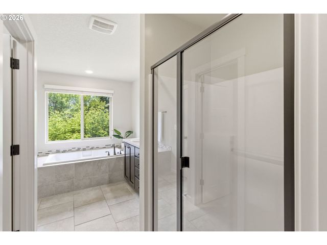 8702 Sw VALE Ct, Wilsonville, OR 97070