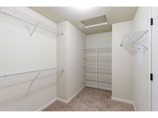 8702 Sw VALE Ct, Wilsonville, OR 97070
