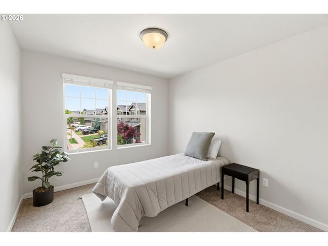 8702 Sw VALE Ct, Wilsonville, OR 97070