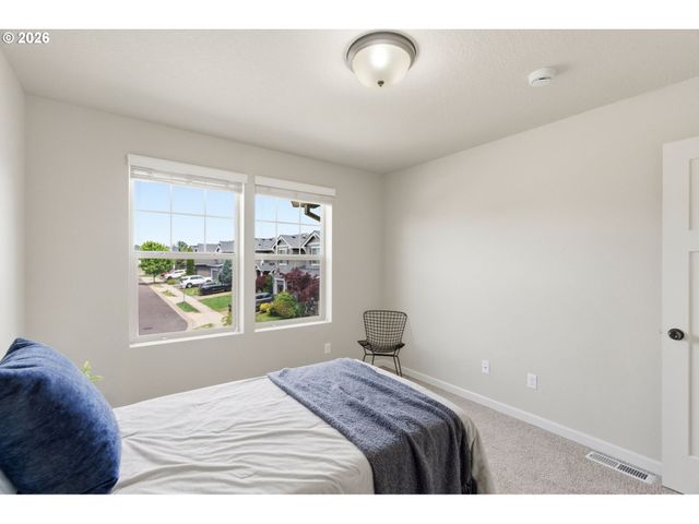 8702 Sw VALE Ct, Wilsonville, OR 97070