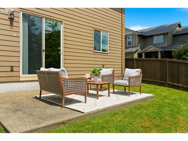 8702 Sw VALE Ct, Wilsonville, OR 97070