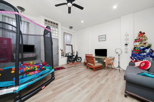 2814 W 25th Place, Chicago, IL 60623