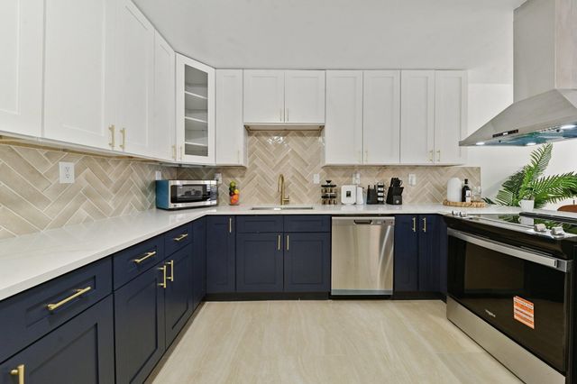 984 Stevenson Street, Gary, IN 46406