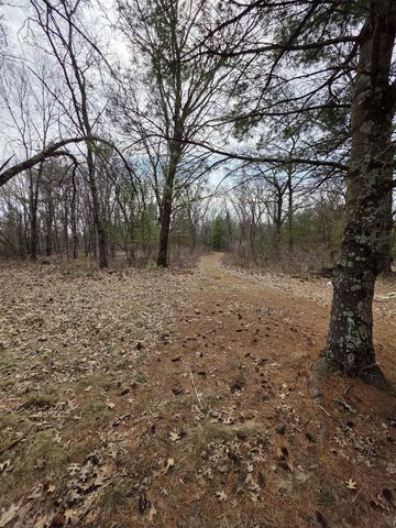 915 Fur Avenue, Wisconsin Dells, WI 53965