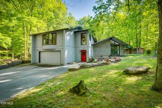 117 Lakeside Drive, Gray, TN 37615