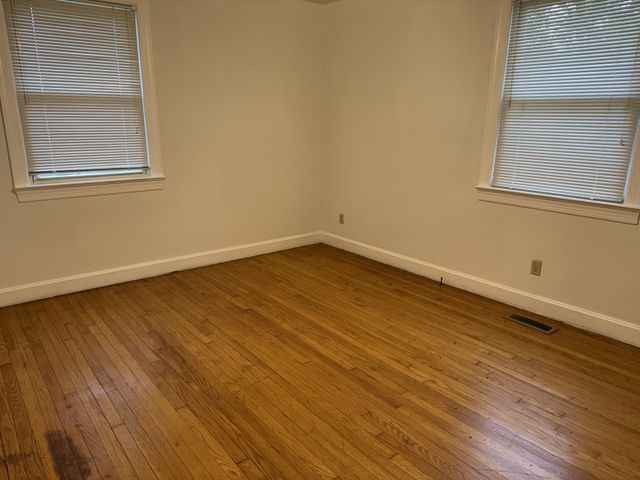 207 Elmwood Dr, Lebanon, TN 37087